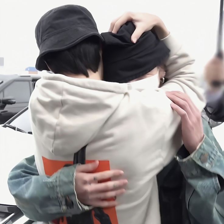 𝙋𝙤𝙧𝙣𝙚𝙨𝙞𝙖𝙣 𝙥𝙖𝙧𝙧𝙖𝙥𝙞𝙤⁷🌱🐨 tweet media