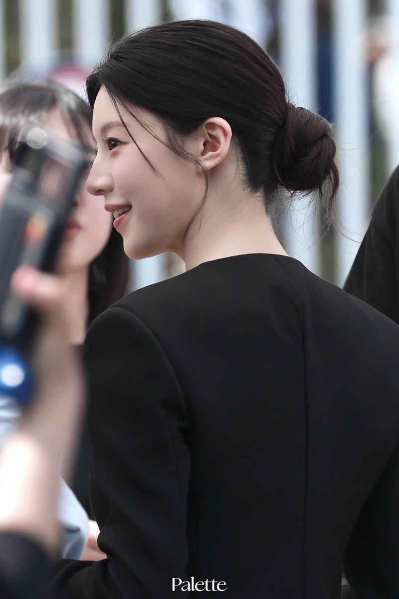 go younjung source tweet media