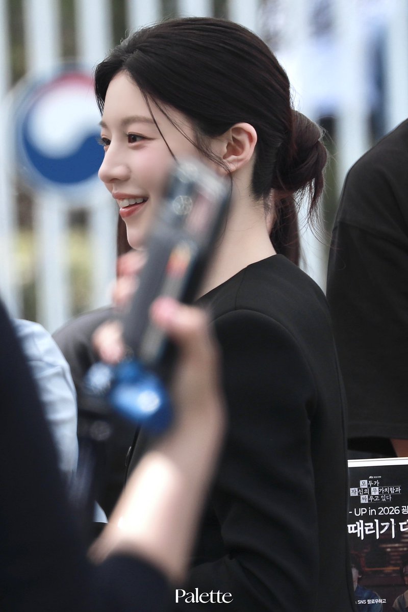 go younjung source tweet media