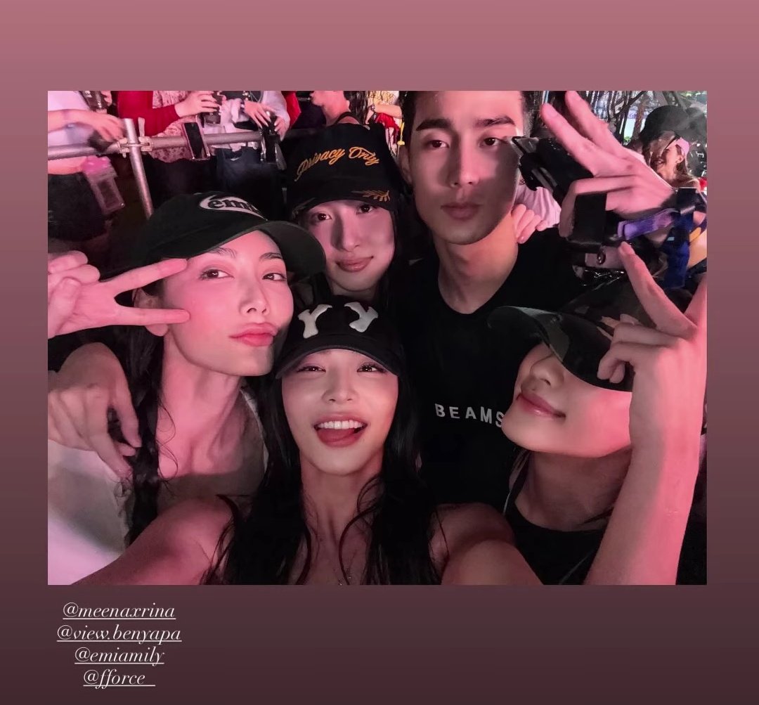 TooGetherBWFB's tweet image. เริสเลยล่ะพ่อผม (มีคนชักดิ้นชักงอรึยังงง)
#fforce_