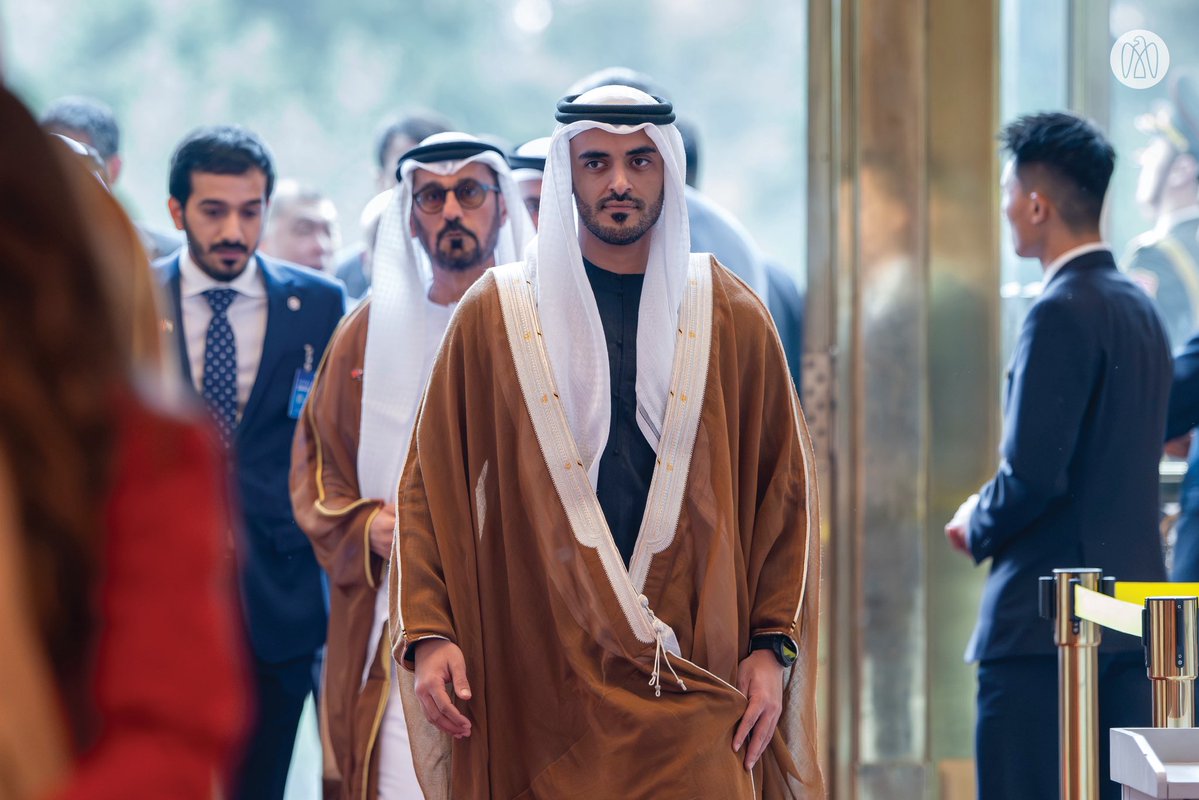 His Excellency Xi Jinping, President of the People’s Republic of China, has received Khaled bin Mohamed bin Zayed, Crown Prince of Abu Dhabi, to discuss enhancing the comprehensive strategic partnership across key sectors, expanding economic investment to support mutual growth.