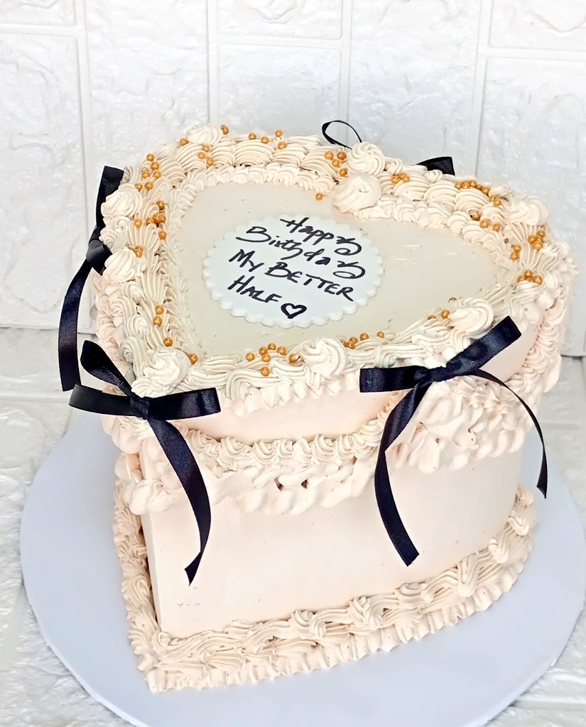 Ral's Sweets•|•Cakes In Lagos•|•PBD0473•|🎂👩🏽‍🍳 tweet media