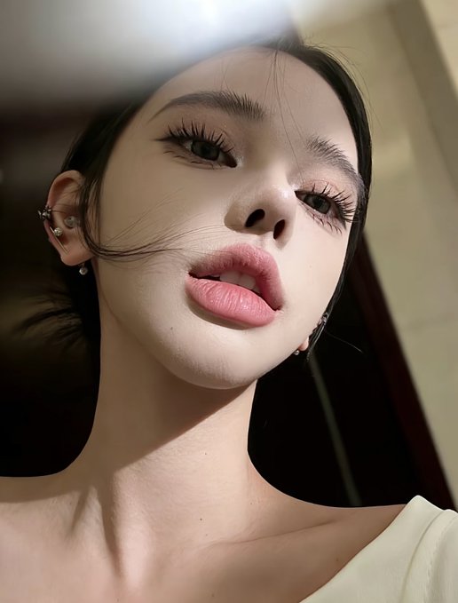 白色泡沫 tweet media