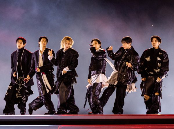 เม้าท์มอยเกาหลี tweet media