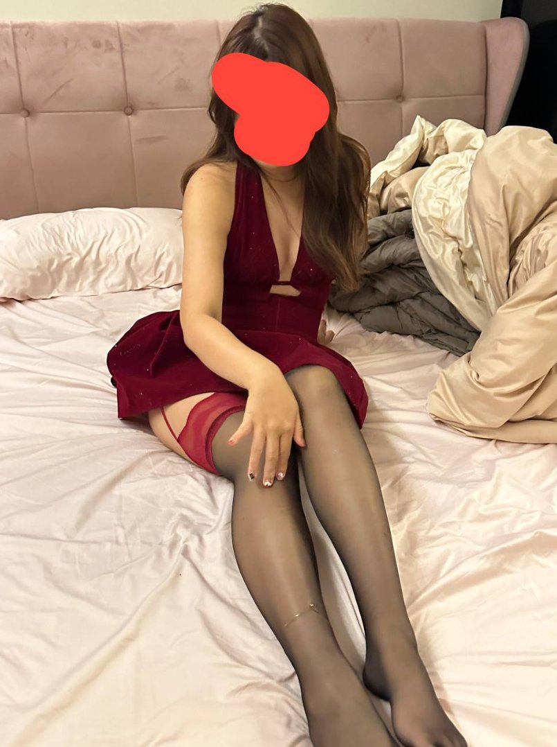 0472包头95后夫妻 tweet media