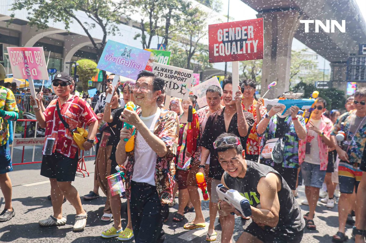 𝐛𝐞𝐭𝐭𝐲𝐛𝐫𝐰 tweet media