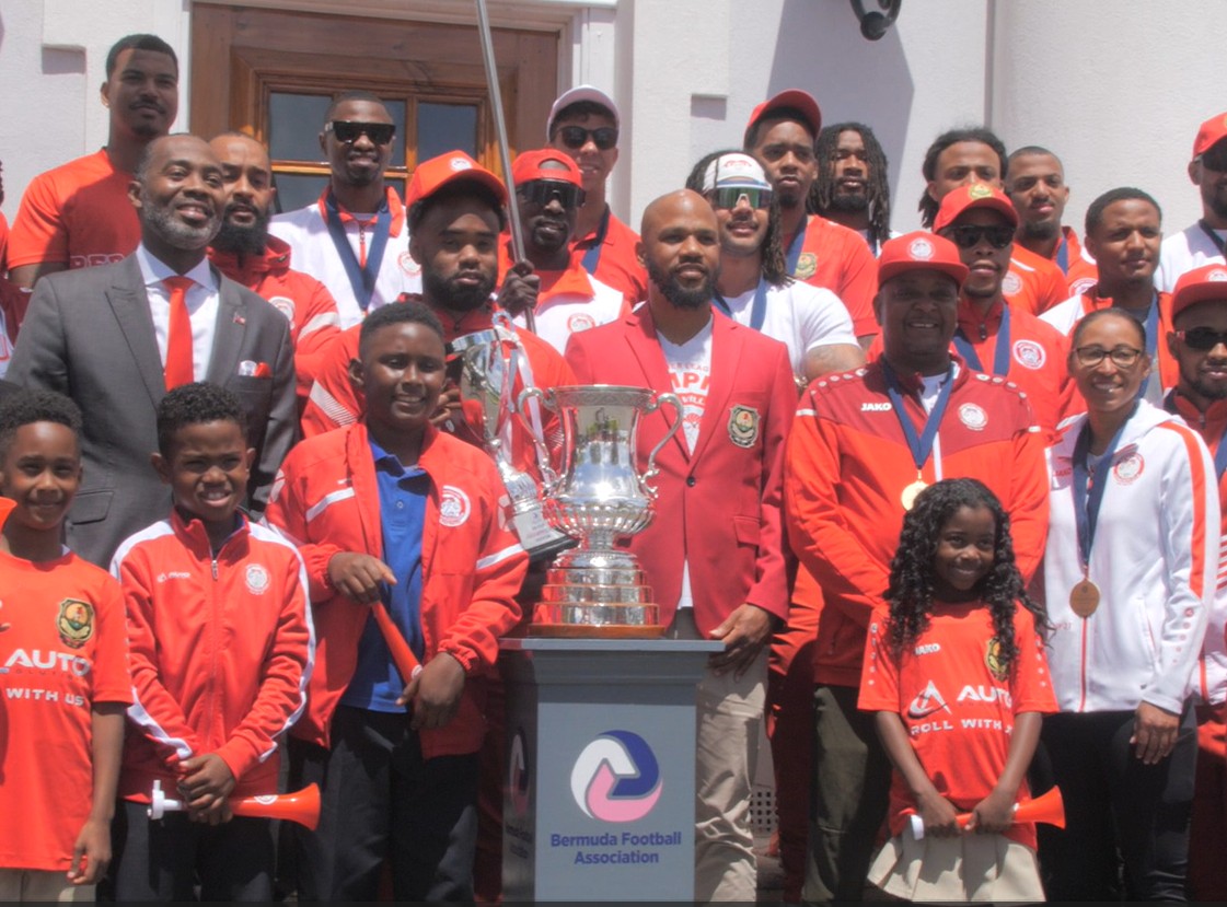 Islandstats tweet media