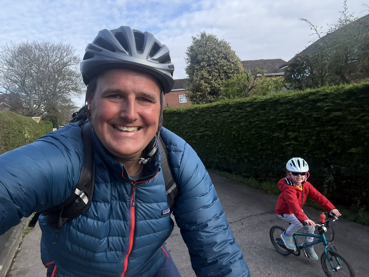 mrwebleyteach's tweet image. She’s going to have very strong legs this little one!! 💪 #cycling #commute #harrogate