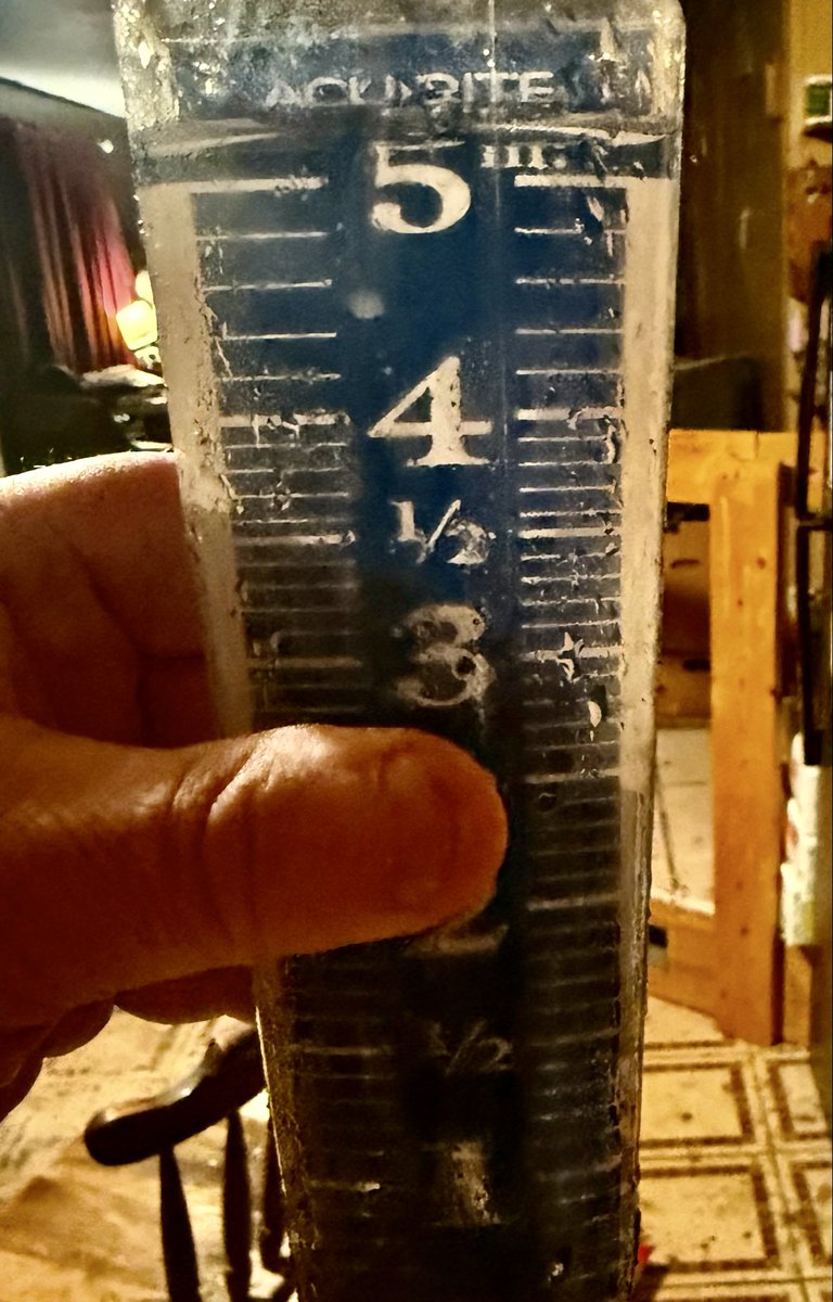 rob_lehman's tweet photo. @BrookeBrighton 5.10 inches of rain near Tigerton in western Shawano County Monday night https://t.co/LIyHyeRmCS