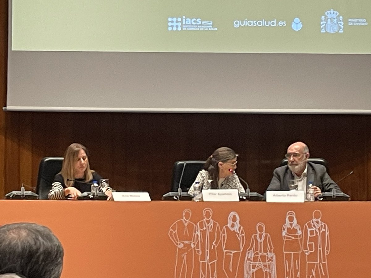 bflasquetty's tweet photo. Alberto Pardo y @mateocerverana inician la 1ª Mesa de la Jornada científica #GuíaSalud “Hacia una atención centrada en el valor” @GuiaSalud https://t.co/iJLNHNI8Ls