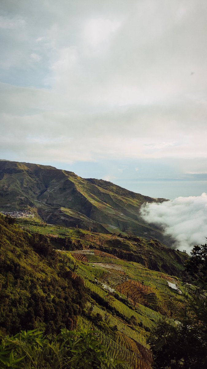 jericho_Go's tweet image. Ini foto foto gunungku,
Mana foto foto gunungmu ?