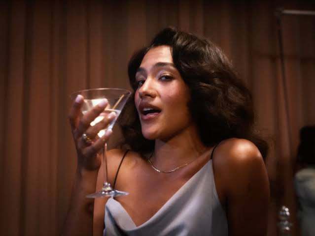 Pop Crave tweet media