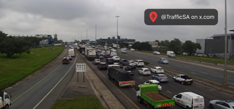 TrafficSA's tweet image. Midrand - N1 South:  #CRASH ===&amp;gt; Olifantsfontein Road