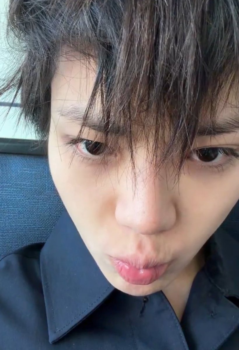 𝐡⋆𝐫𝐢 tweet media