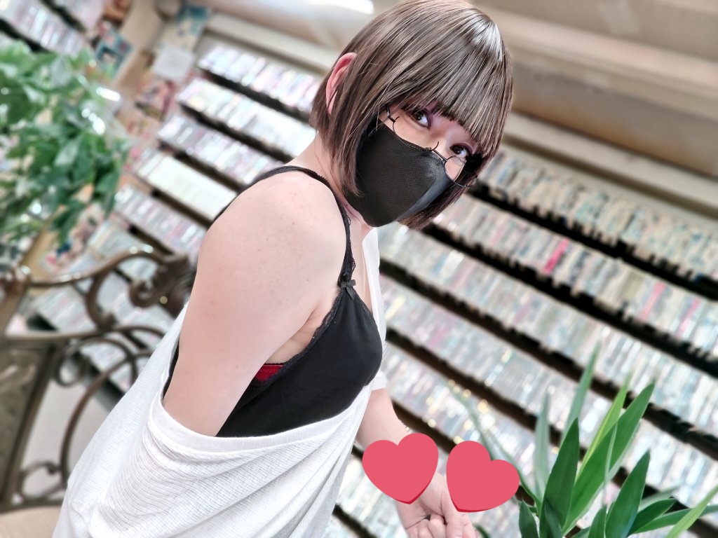 c_d_yui's tweet photo. たくさんのイイねいただいたので、調子に乗ってもー少し🤭💕
ちょっと前だけど、こんなのも撮ってた😜💓
もーいっちょフェチぃ人に刺されぃ🤣💖 https://t.co/tpwLCDBYUQ