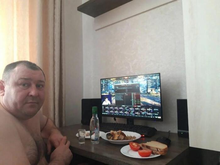 gmd__13's tweet photo. Иностранцы привет! Если вы читаете этот твит, то рекомендации Twitter работают. Как у вас дела? https://t.co/JhOeq2gyLs