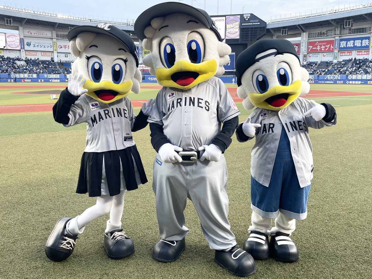 リーンだよ(^◇^)/ 今日からの3連戦はALTERNATEユニホームを着て、球場