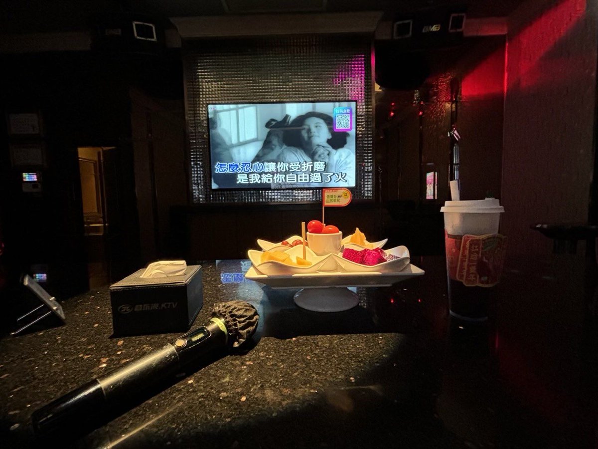 Tawania Earley tweet media