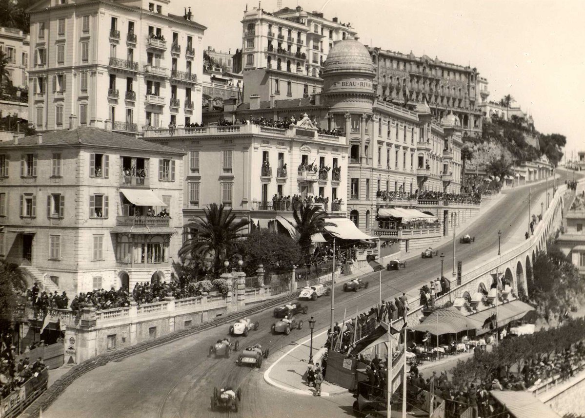 ACM_Media's tweet image. 𝐑𝐞𝐭𝐨𝐮𝐫 𝐞𝐧 𝟏𝟗𝟐𝟗 🏎

📸 Premier Grand Prix de Monaco 🇲🇨

—

𝐅𝐥𝐚𝐬𝐡𝐛𝐚𝐜𝐤 𝐢𝐧 𝟏𝟗𝟐𝟗 🏎

📸 First Monaco Grand Prix 🇲🇨

#MonacoGP #F1 #MonacoCircuit #AutomobileClubMonaco 

© Archives ACM