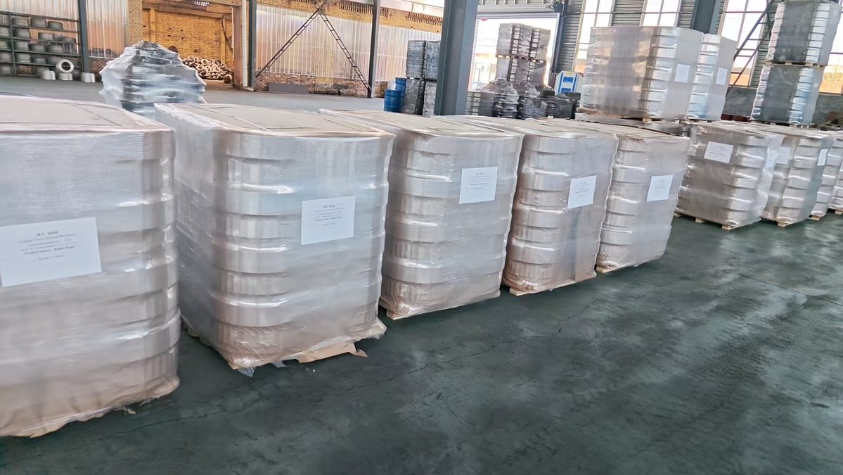 ZSX_Machinery's tweet image. 🚀 High-quality metal flanges &amp;amp; pipe fittings ready to ship! 🌟 Our factory guarantees precision &amp;amp; reliability for your projects! Custom orders welcomed! Contact us today! #MetalProcessing #Flange #PipeFitting #FactoryDirect #IndustrialSupply  zsxbrakedrum.com