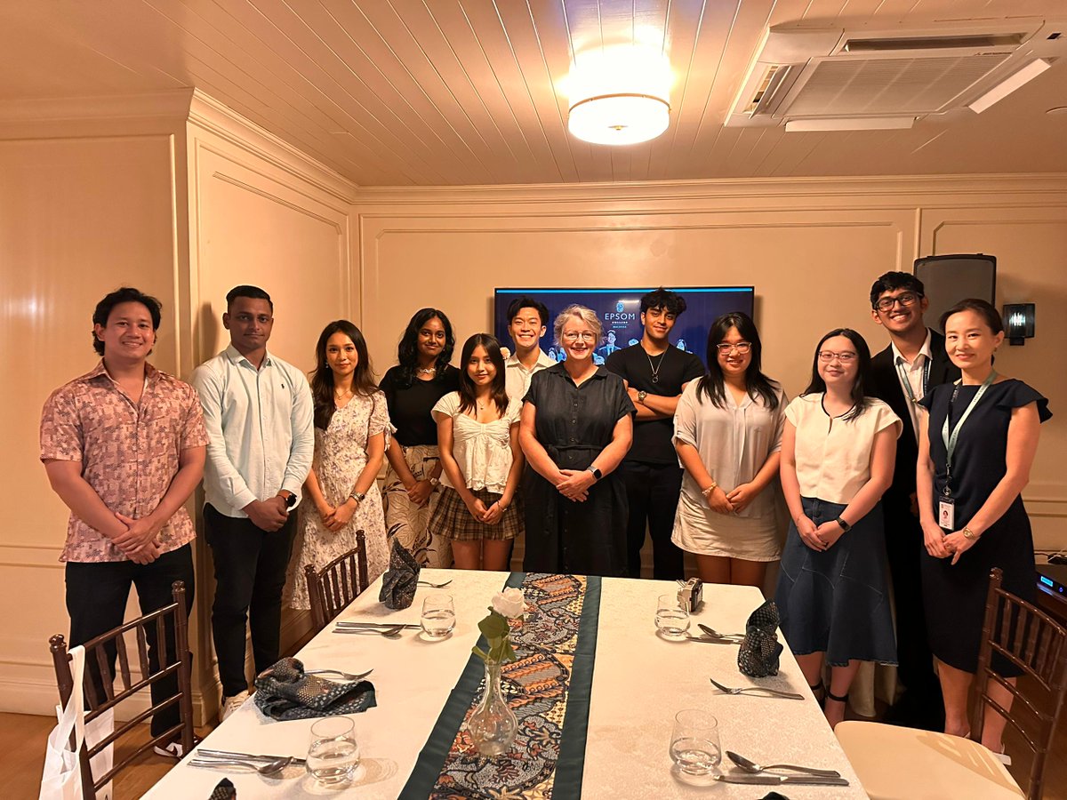 EpsomSchoolMY's tweet image. Great to see so many alumni at the Epsom Global Network Night in KL! 🥂 Reconnecting at The Chow Kit reminds us that our community spans the globe. Thank you for joining us—next stop: Tokyo! 🇯🇵

#EpsomCollegeMalaysia #GlobalCitizens #FutureLeaders #StudentSuccess
