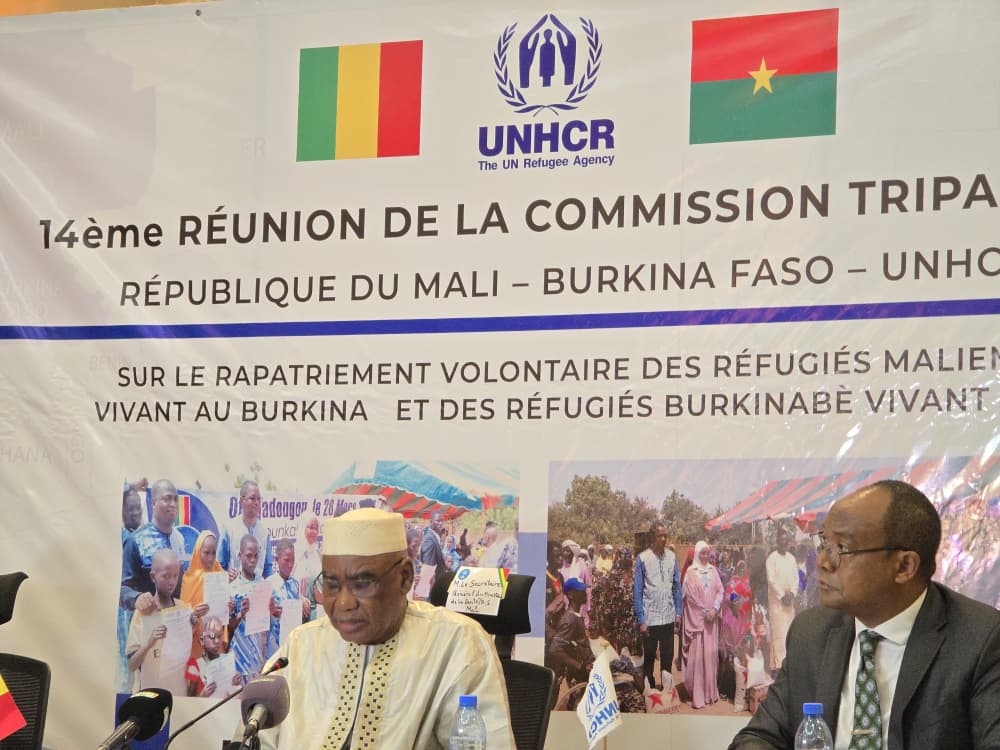 UNHCR_BF's tweet image. Bamako - Ouverture de la 14ᵉ réunion tripartite 🇲🇱-🇧🇫-@Le_HCR.
Objectif : renforcer la coopération pour le rapatriement volontaire des réfugiés, dans le respect de la sécurité et la dignité. 🤝Une mobilisation régionale pour des solutions durables au Sahel.
#Réfugiés
#Protection
