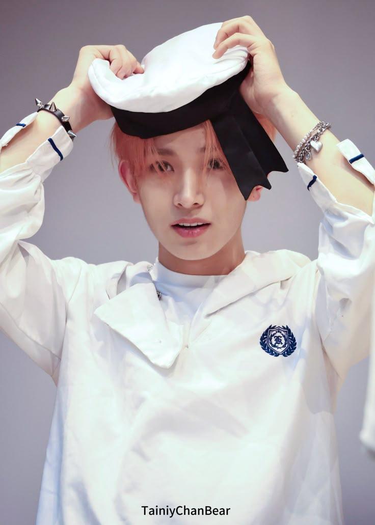 Варя tweet media