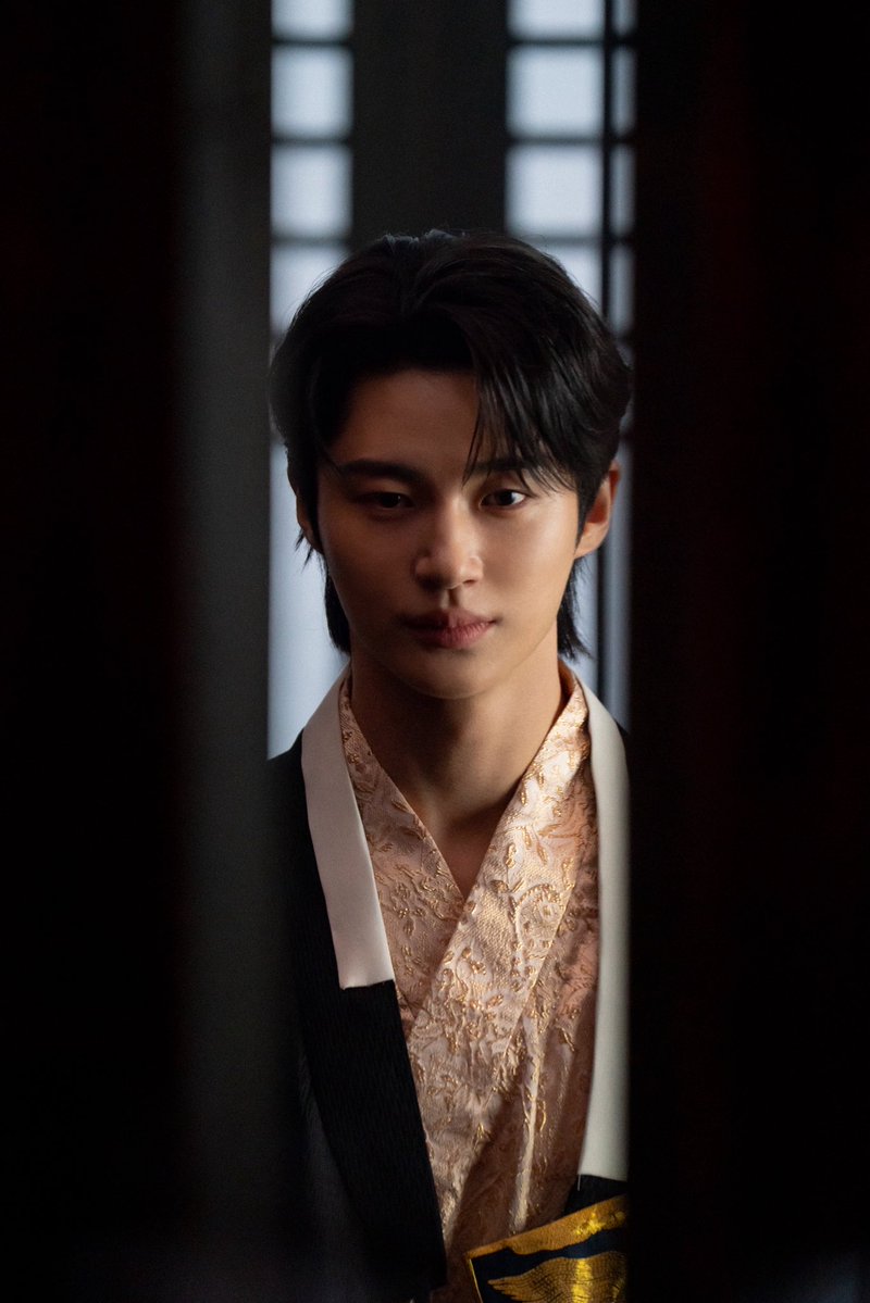 VARO ENTERTAINMENT tweet media