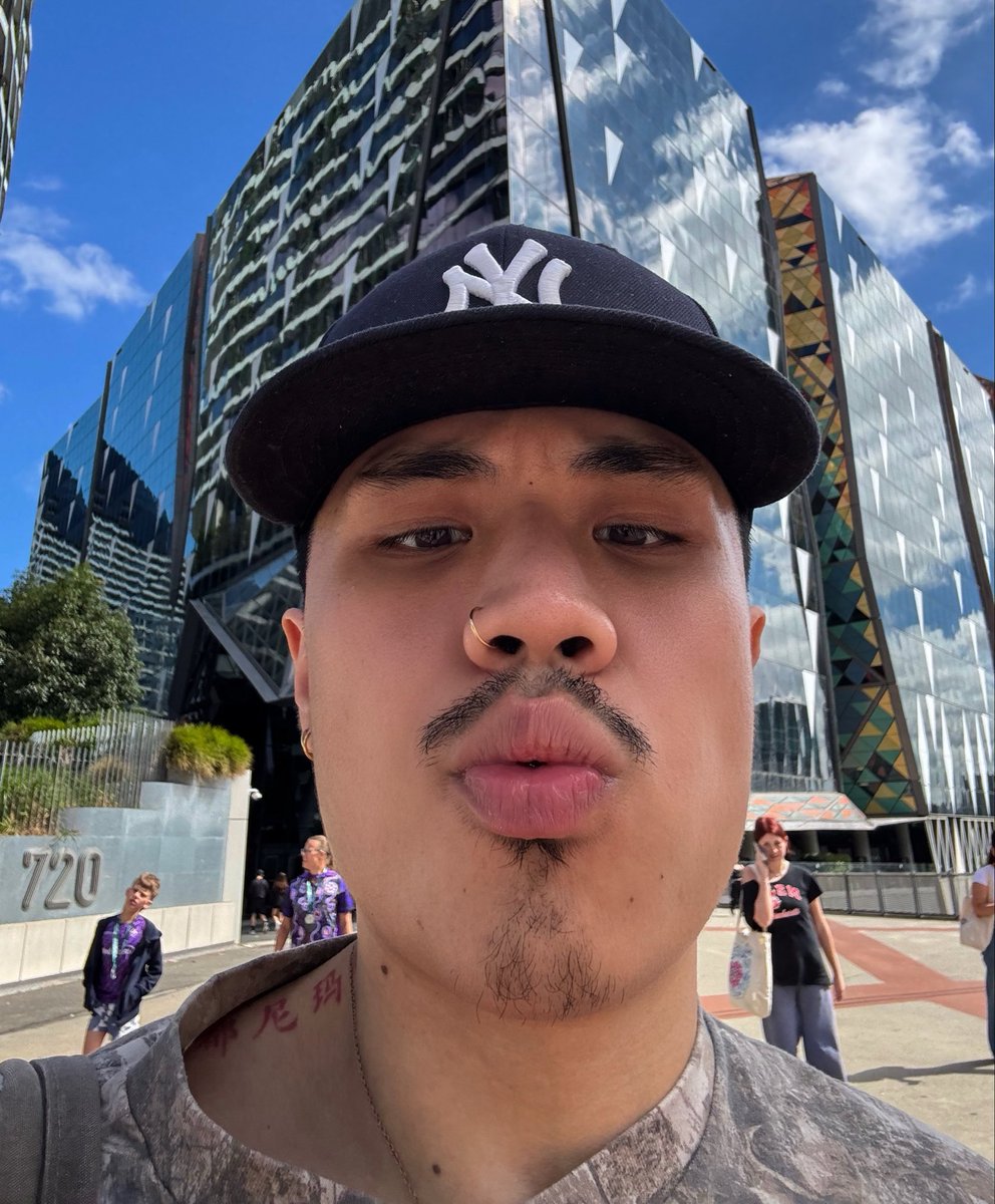 lostboy ♡ ϟ tweet media