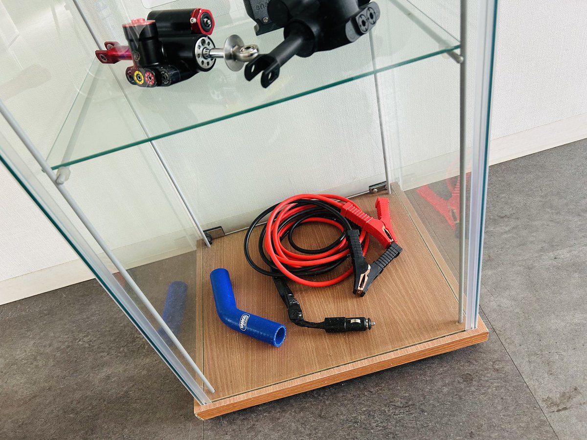 enable_dream's tweet image. 【ちょっと急ぎなお知らせ】
世界的な値上がりの波がついにアネブルにもついに押し寄せてきました。😢

レースの現場では必需品と言っても過言ではないカストロール製SRFが仕入れ元より価格改訂のお知らせがきました。