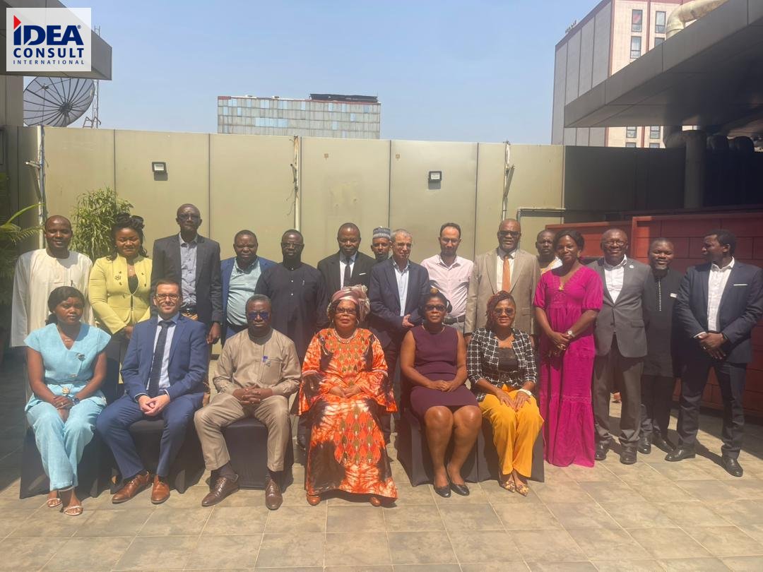 IDEACONSULTInt's tweet photo. Atelier de validation et de clôture | Mini-Réseaux Verts au Cameroun
📍Yaoundé, Cameroun - Décembre 2025

#IDEACONSULTInternational #Bureaudetudes #Energie #MiniRéseaux #ElectrificationRurale #TransitionEnergétique #Afrique #Tunisie #Cameroun #DéveloppementDurable #GroupeSTUDI https://t.co/W5UMI6jMFw