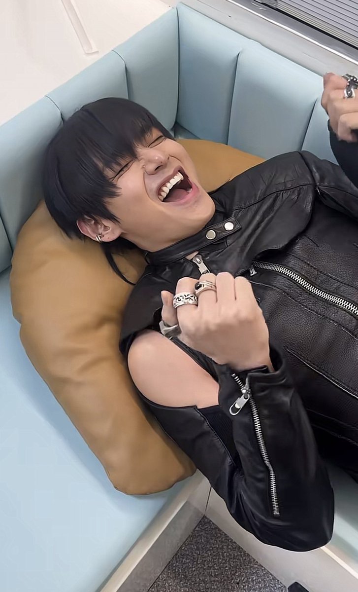 logu(ろぐ) 🐯🐻 tweet media