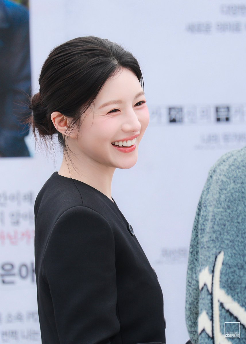 go younjung tweet media