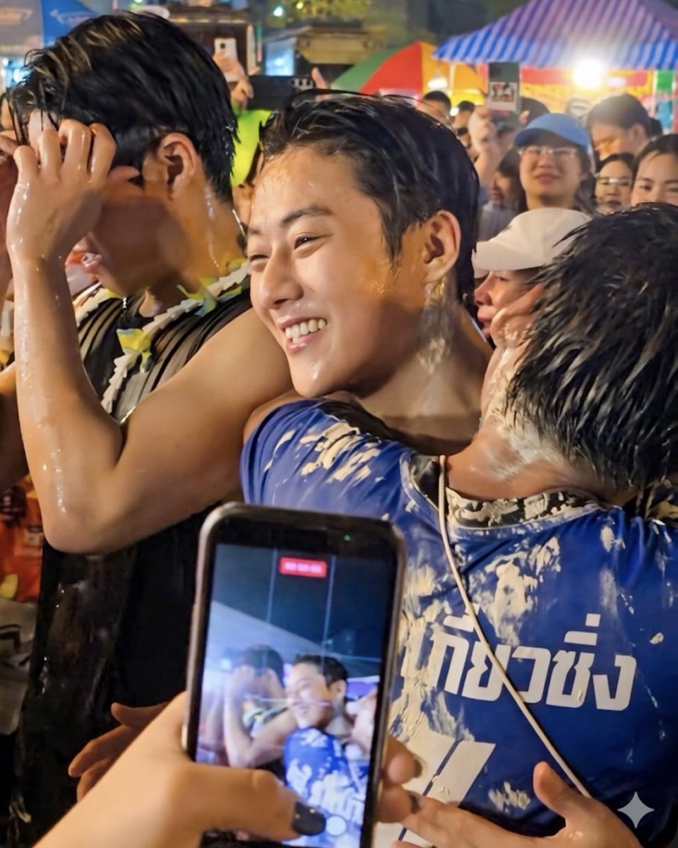 JungCullenHF tweet media