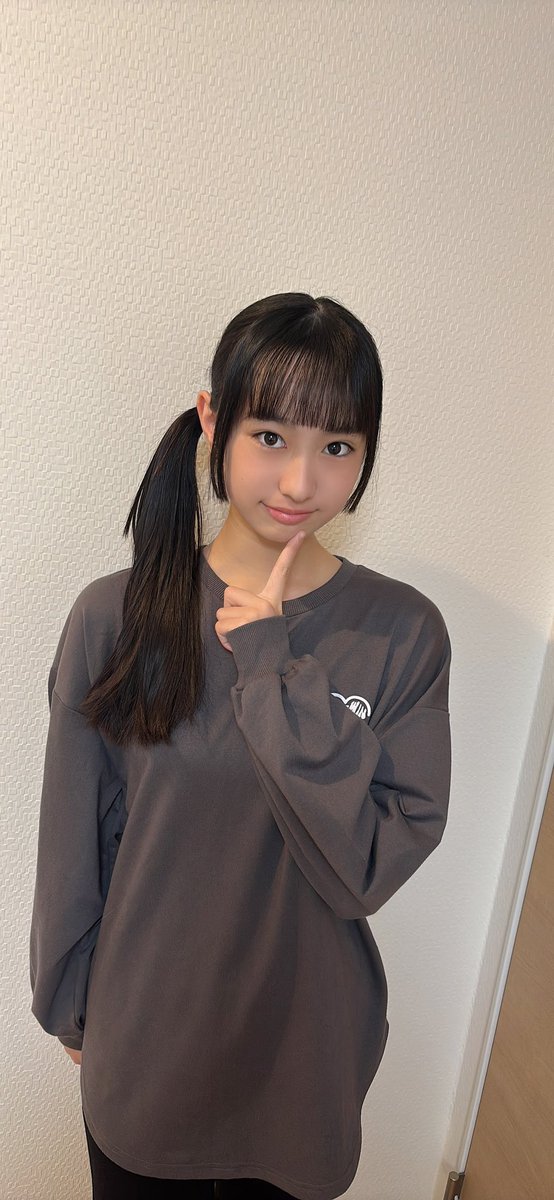 DP_RYOKA's tweet photo. こんばんはりーり💛
東京遠征や以前のライブや特典会の写真アップしてくれてありがとう☺💓
𝕝𝕟𝕤𝕥𝕒𝕘𝕣𝕒𝕞更新したので
https://t.co/96HwCf7f2t
見てね👀✨
#JMAA 2026『MODELS GALLERY 2026』
今日からですね^^
また見て来たよーって教えてね😯👐
#宮田涼花 #りーり #MERUCHU https://t.co/BiUYHpioBi