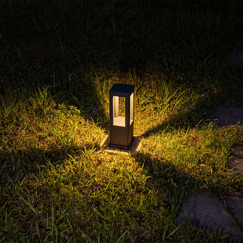 YundaLighting's tweet image. 🌿 Subtle light, stronger landscape.
Yunda 113104 lawn light uses 4-sided illumination to softly define paths &amp;amp; greenery, creating depth without glare.

🌐 yundalighting.com
📩 sales4@yundalighting.com

#lawnlight #outdoorlighting #ledlighting