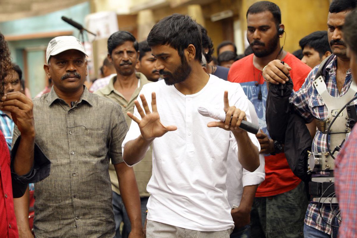 dhanushUHD_offl's tweet photo. #9YearsOfPaPaandi #DD1 #PowerPaandi
@dhanushkraja @wunderbarfilms #Rajkiran #Revathi @RSeanRoldan @Prasanna_actor @MadonnaSebast14 @editor_prasanna @VelrajR @silvastunt @divomovies #DhanushUHD_Offl
UHD / HD Stills
More At https://t.co/ni887Ehi4C https://t.co/iZyc57YzT3