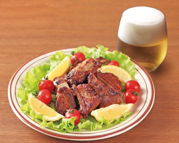 saiboku1946's tweet image. 昨年人気だった【味付きBBQスペアリブ】🍖
今年も販売いたします🙌😆

味が付いているので、焼くだけ簡単✨👍
食べやすいサイズにカットしてあるので、BBQにも🍻お酒にも合います❣️😋
#サイボク　#スペアリブ　 #BBQ