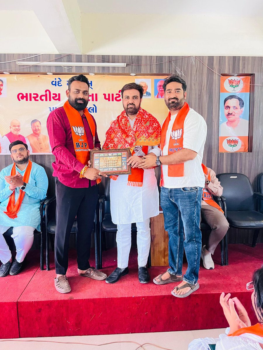 Dr Naresh K Desai tweet media