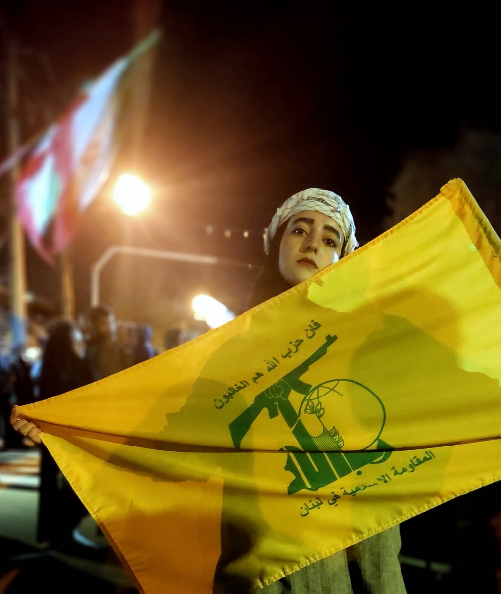 فاطمـه حـسینے tweet media