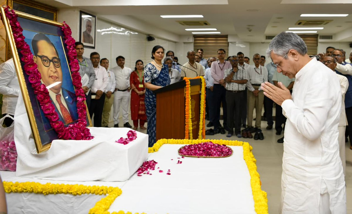 Ministry of Railways tweet media