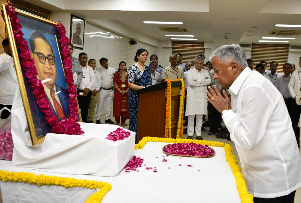 Ministry of Railways tweet media