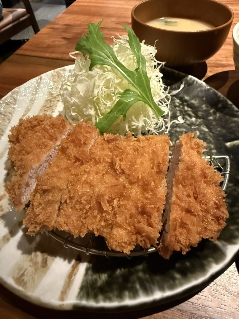 yumcoco's tweet photo. @midohavn かつくら行くと思い出す、笑。早く帰っておいで〜！ https://t.co/keexwLfNYz