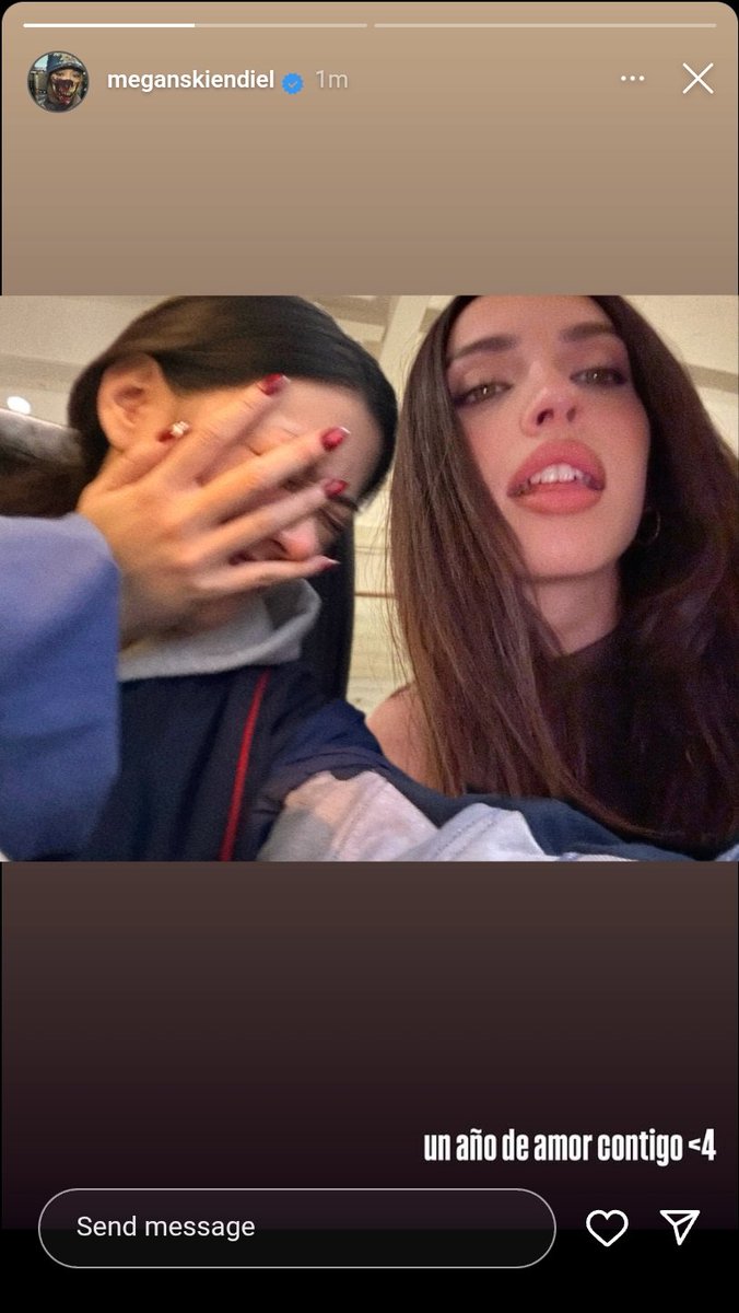 gab⸆⸉ tweet media