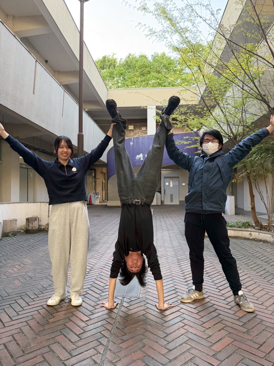 U_Y_W_O's tweet photo. こんにちは！ホルンパートです！
現在ホルンパートはなんといません！他のパートの人が持ち替えたり、どこかから借りてきて演奏しています。ホルンの魅力を知っているあなた！楽器体験はやっているのでぜひ来てください！ https://t.co/YZpx3Sq2xr
