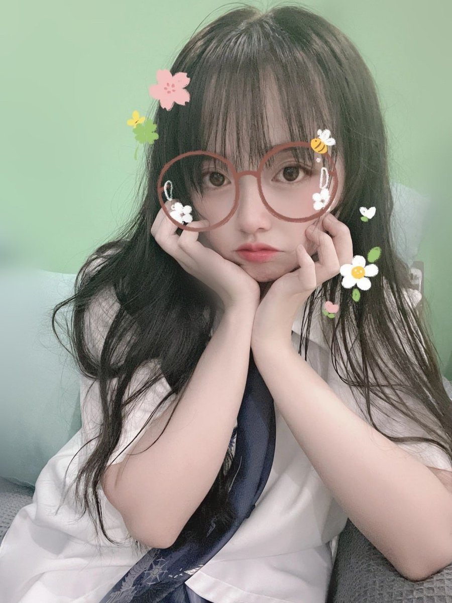 20歲以上的大叔請簽到認識～
敢留言的大叔…
我會特別注意你喔 😏
#學生妹 https://t.co/6HzQwXaKut