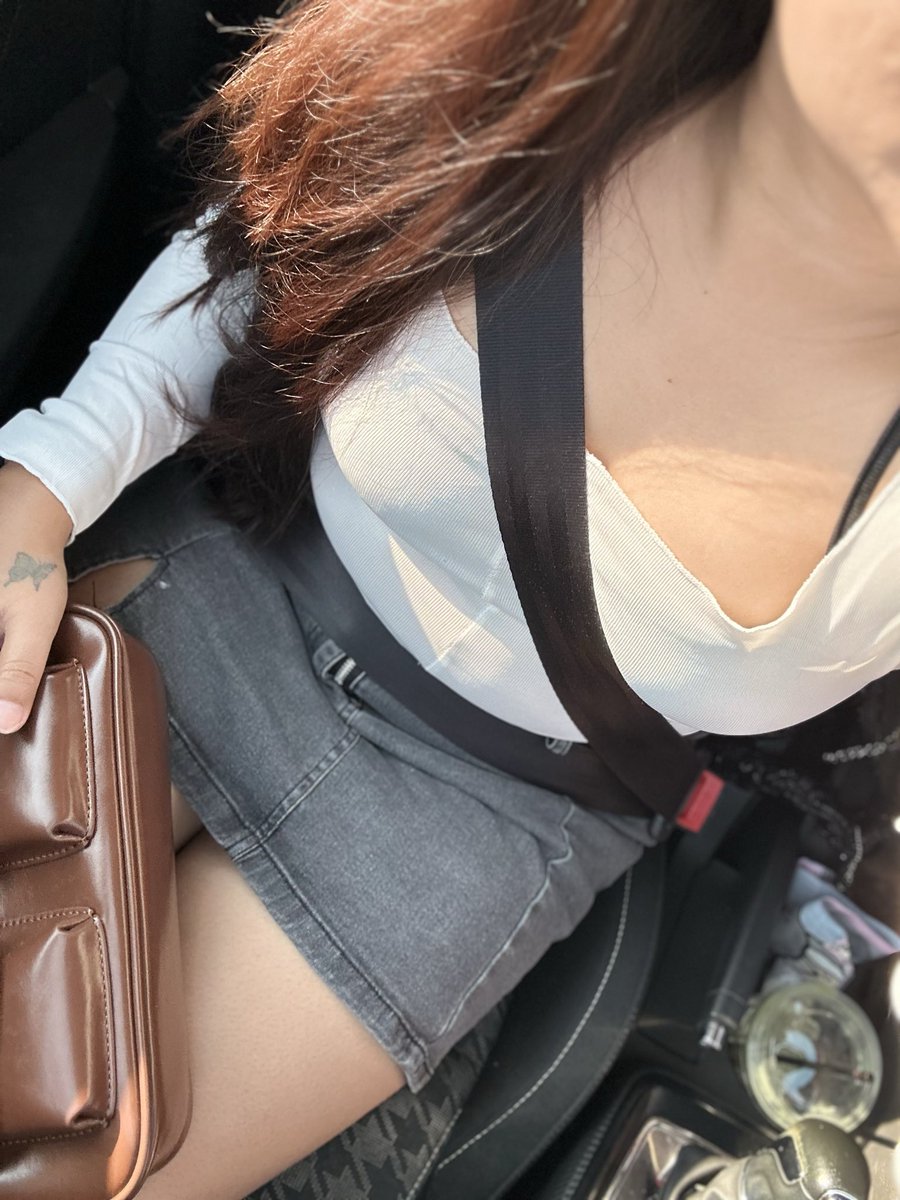 Boommie 🌻 tweet media