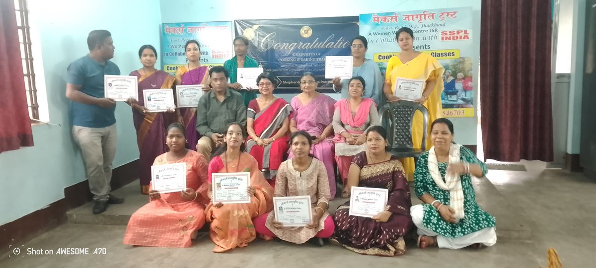 tfgtind's tweet photo. Congratulations to all the participants for successfully completing the Cooking &amp; Baking Course organised by TFGTI in collaboration with Makers Jagriti Trust, sponsored by Shepherding Services Pvt.
#womenempowerment #womensupportingwomen #skilldevelopmenttraining #cooking #women https://t.co/VY5zh2sNO0