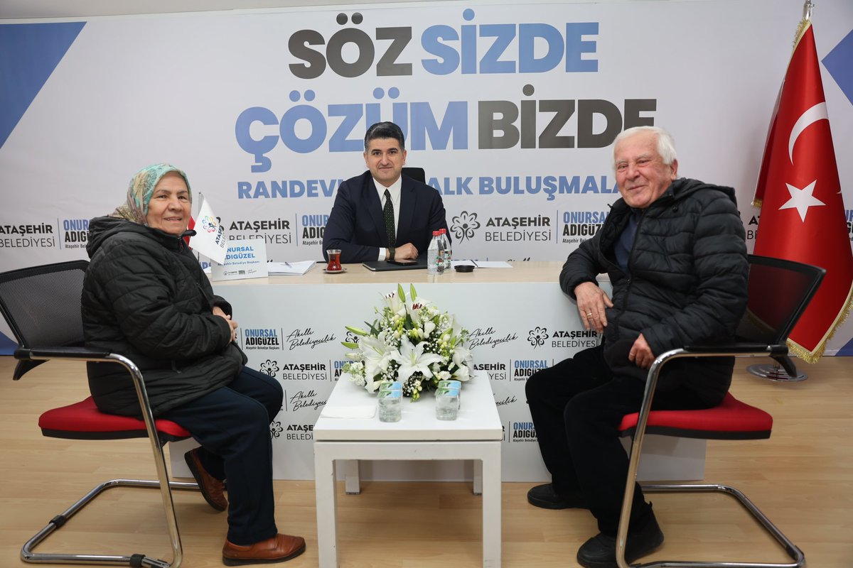 onursaladiguzel's tweet photo. Halk Buluşmalarımızın 7’ncisini Kayışdağı Ataevi’mizde gerçekleştirdik.

Başkan yardımcılarımız ve birim müdürlerimizle birlikte, komşularımızın talep ve önerilerini doğrudan dinledik; çözüm üretmek için notlarımızı aldık.

Günün ilk saatlerinden itibaren görüşlerini bizimle paylaşan tüm komşularımıza teşekkür ediyorum. Ataşehir’i birlikte konuşmaya, birlikte çözüm üretmeye devam ediyoruz.