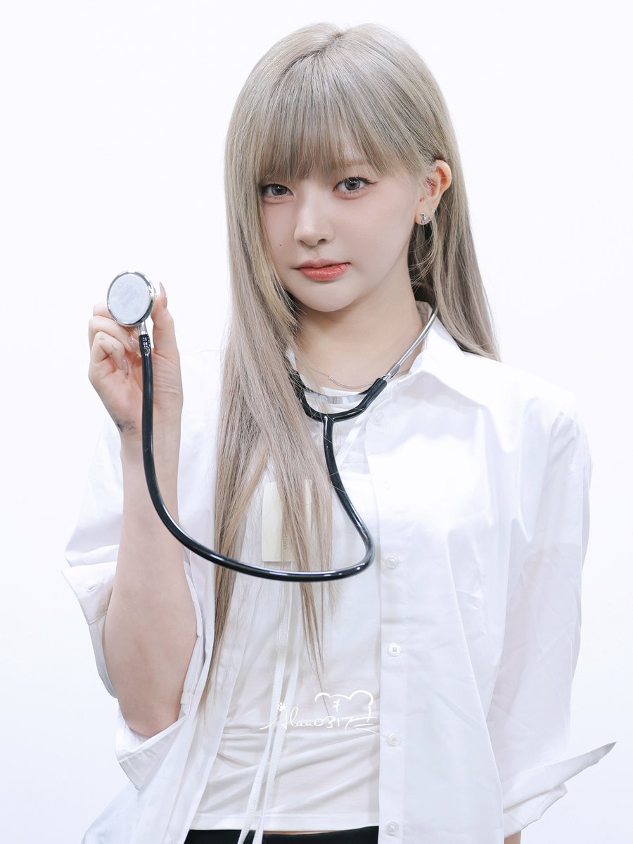 alan00317's tweet photo. 2600412 GAGA Doctor👸🏻

#Yeonji #곽연지 
#tripleS #트리플에스 https://t.co/1c2Hs5w2M2